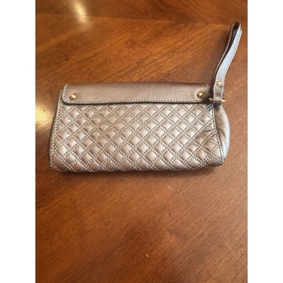 Marc Jacob’s Clutch - Picture 9 of 12